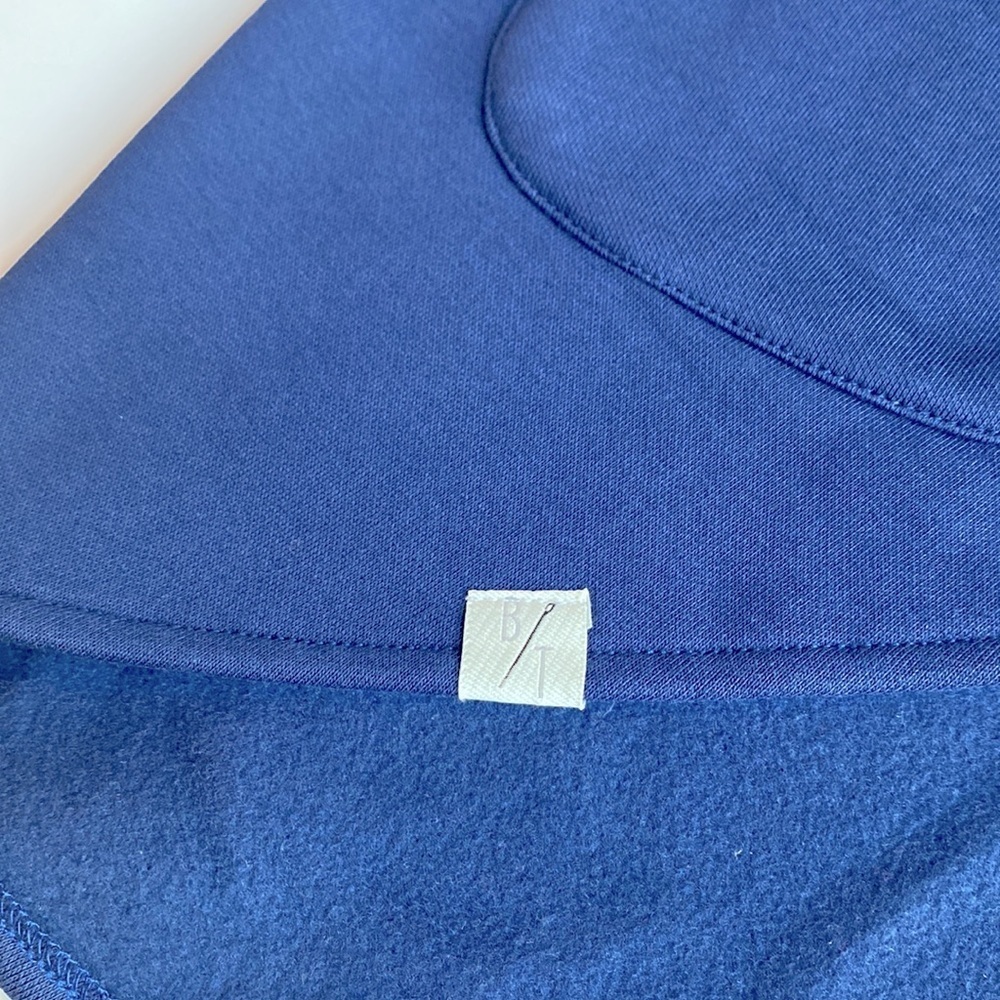 By Tavi / BT circle ⭕️ cape vest in navy - Picture 4 of 9
